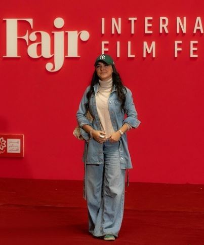 استایل تینیجری و سر تا پا جین هدی زین‌العابدین غوغا کرد!