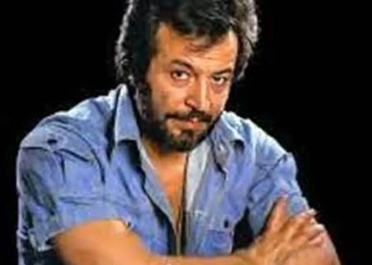 گردش ایرج قادری و روشنک صدر در پارک‌های تهران؛ سال ۱۳۵۵