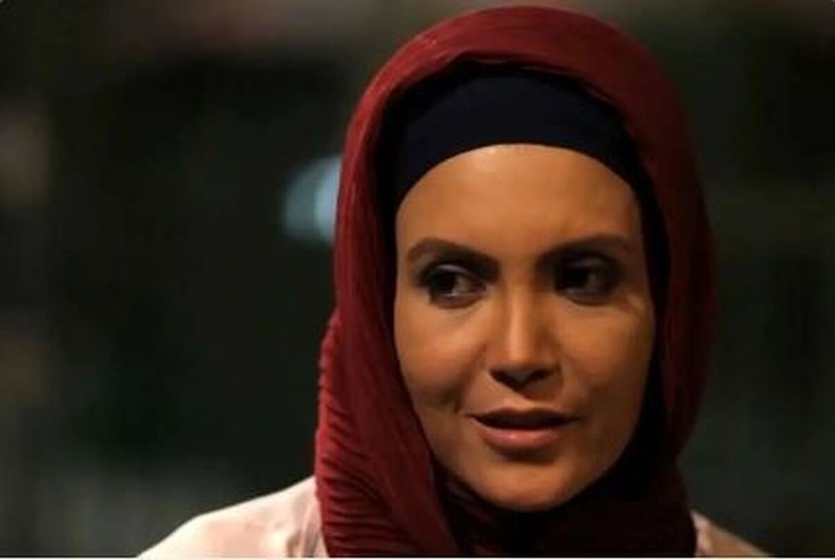 جشن تولد غریبانه بازیگر نقش آیناز درسریال آنام با کیک شکلاتی! +عکس