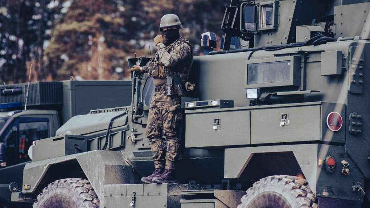 بلاروس اقدامات اتحادیه اروپا را آماده‌سازی برای جنگ خواند.