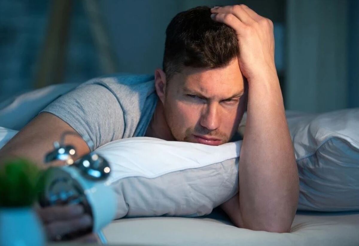 متخصصان خواب توضیح می‌دهند که چرا افراد شب‌ها از خواب بیدار می‌شوند و چگونه می‌توان از آن جلوگیری کرد.