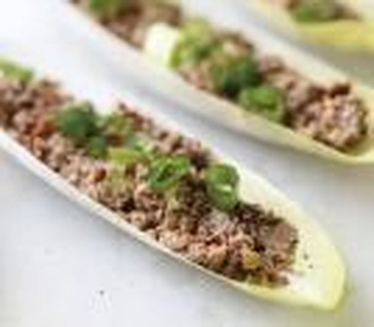 لقمه‌های قارچ و گردو یک ترکیب سالم، اما خاص برای دورهمی‌های دوستانه