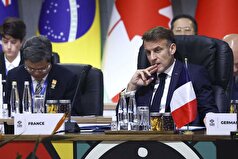 مکرون پس از یکی از اظهارات پوتین در فرانسه مورد تمسخر قرار گرفت.