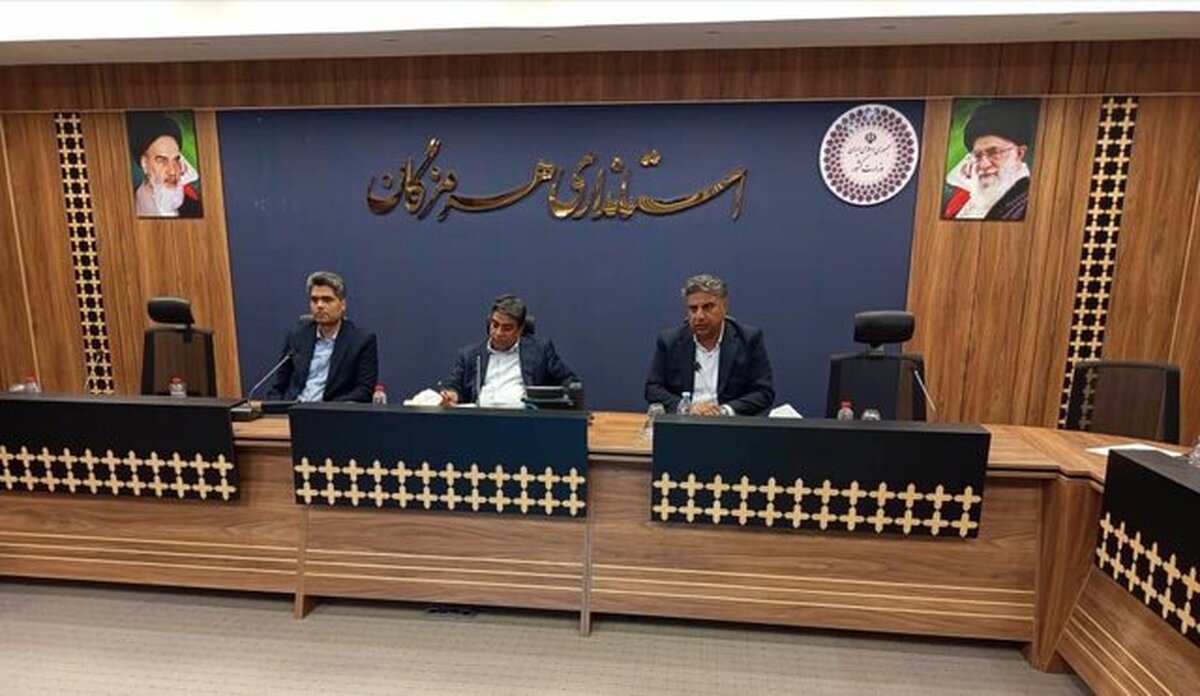 تأکید معاون عمرانی هرمزگان بر تسهیل در پرداخت حق بیمه پروژه‌های اقدام ملی مسکن