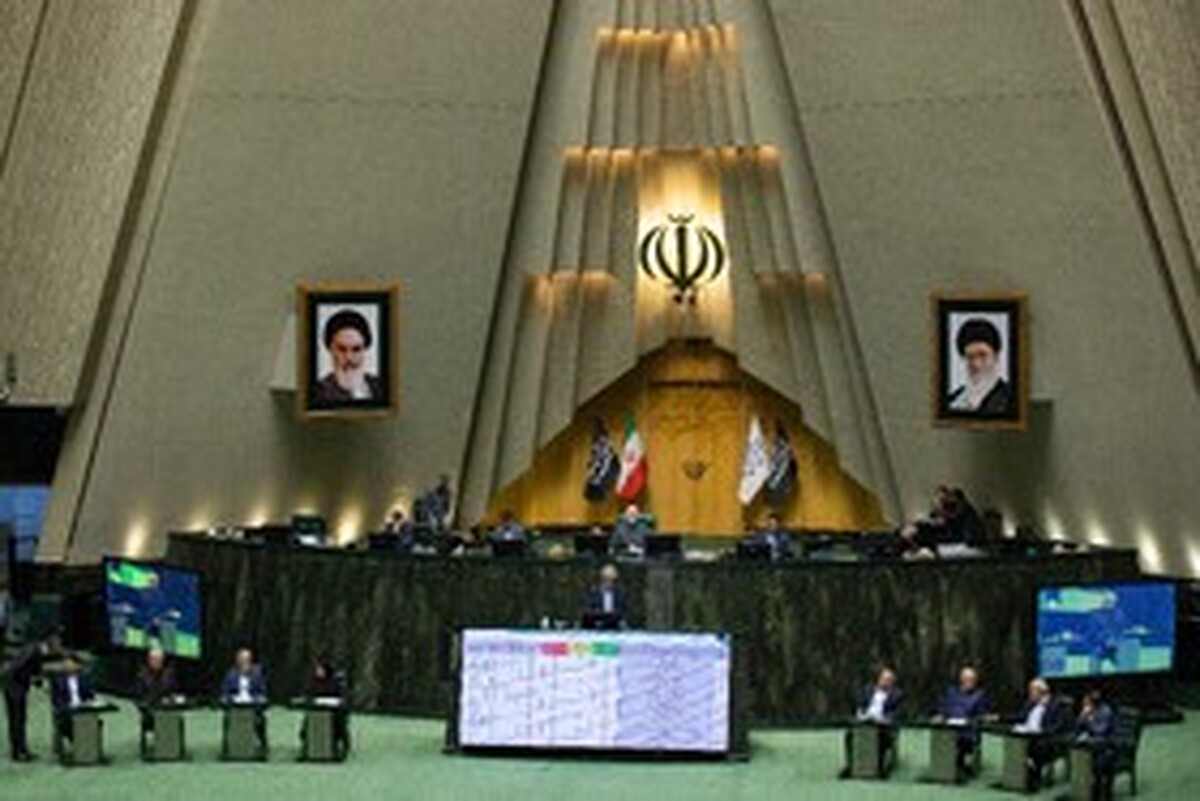 مجلس چقدر پاسخگوی مردم بوده است؟