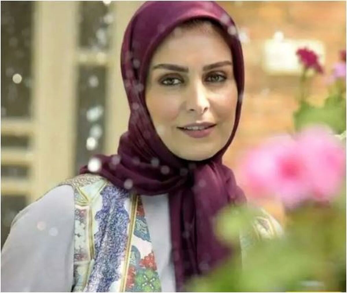 قابی دونفره از ماهچهره خلیلی کنار مادر بزرگ معروفش در دهه ۸۰+عکس