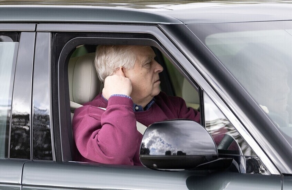 بریتانیا: چارلز سوم آخرین عناوین سلطنتی برادرش اندرو را از او سلب کرد