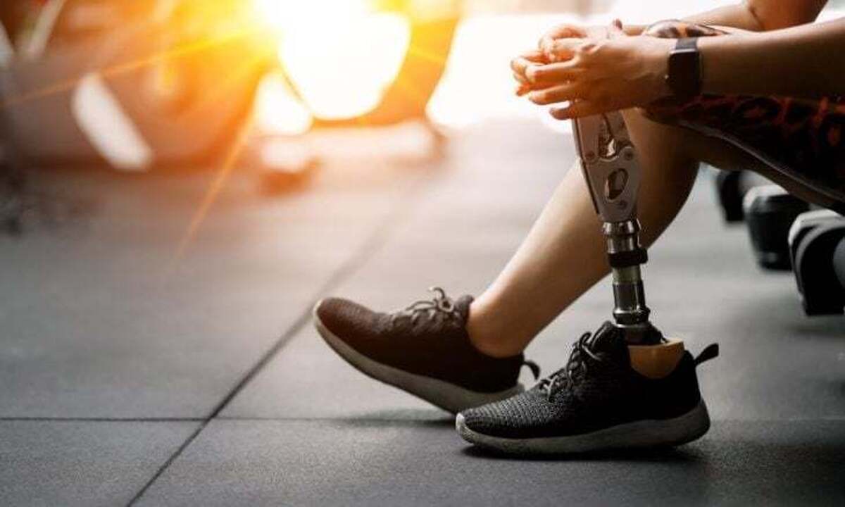 نگرانی‌هایی در مورد توانایی هوش مصنوعی در خواندن افکار انسان از طریق فناوری اندام مصنوعی متصل به مغز