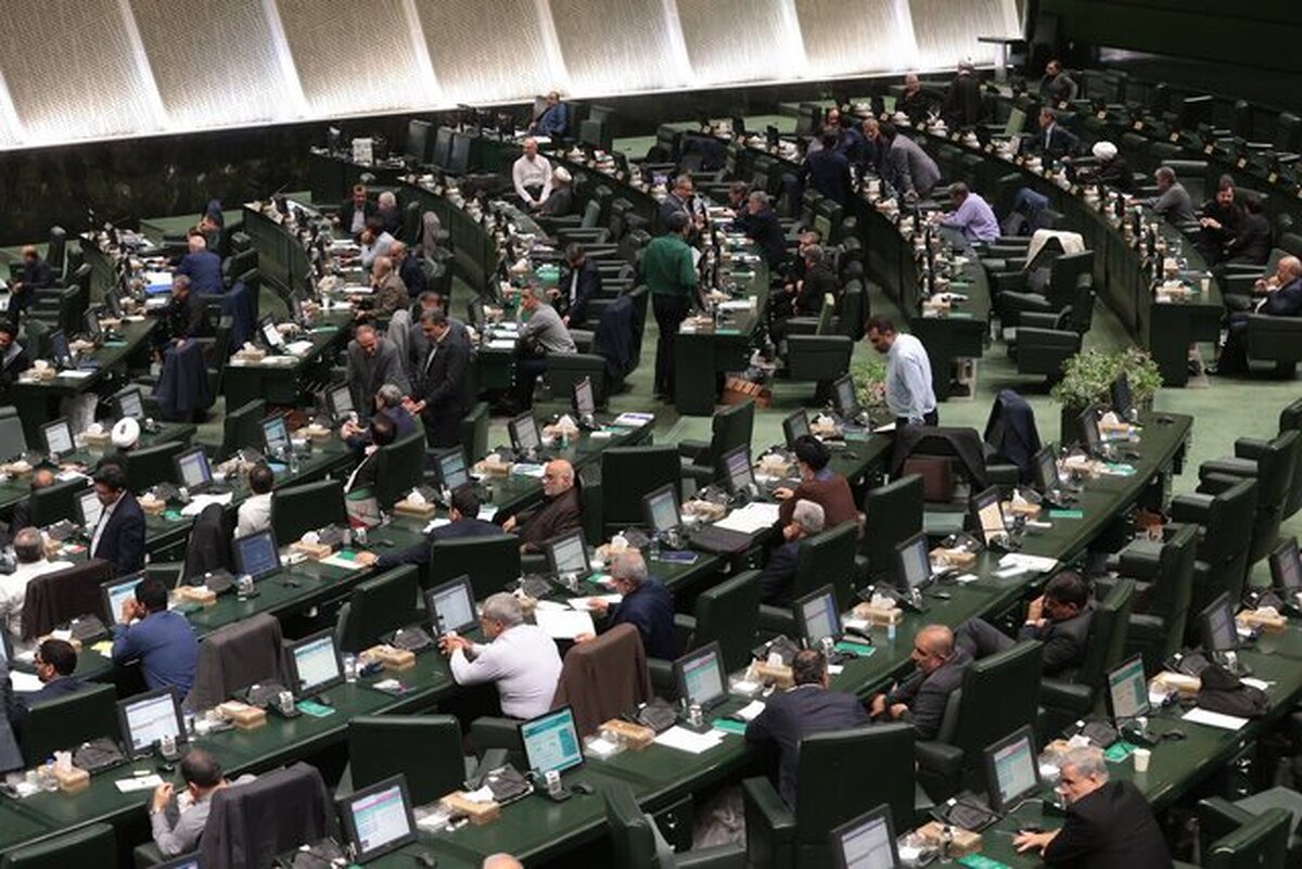آغاز جلسه علنی مجلس/ بررسی لایحه دو فوریتی الزامات احکام بودجه سنواتی در دستور