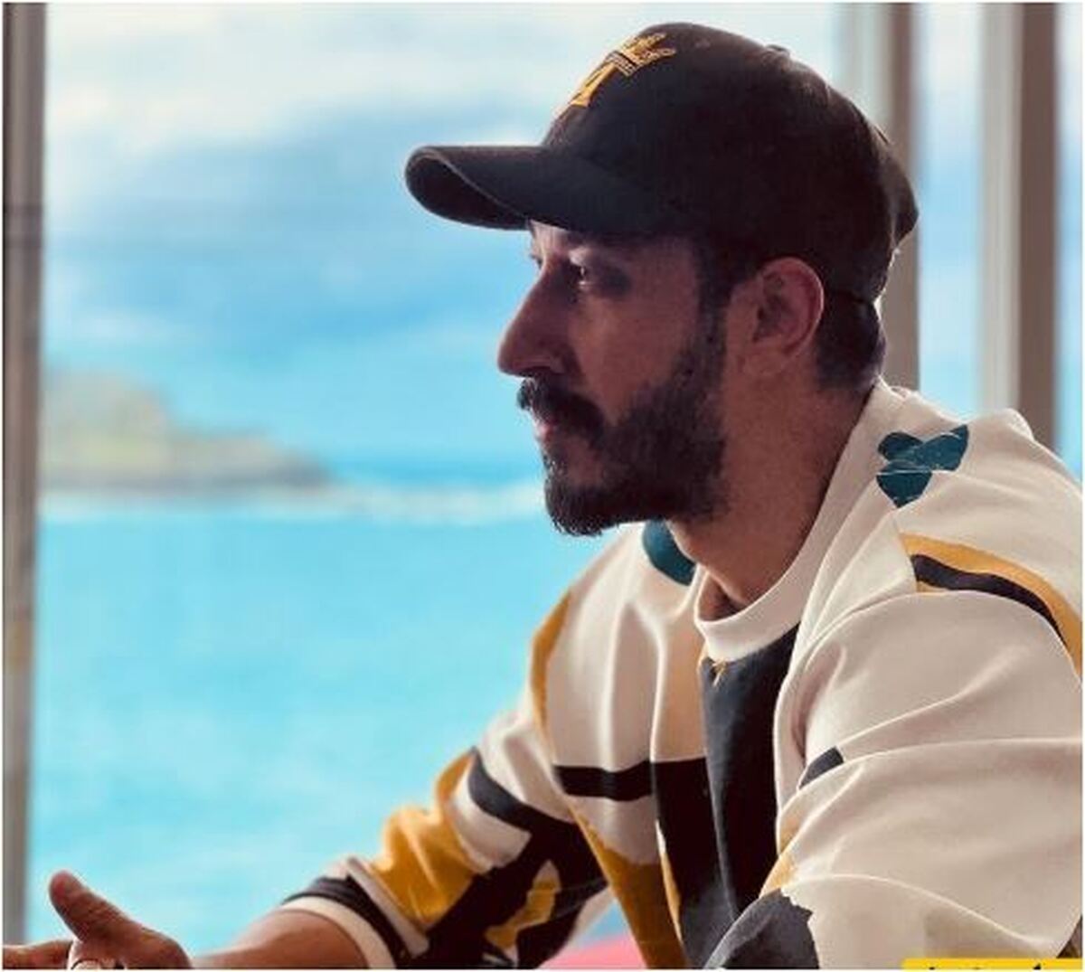 سلفی‌های دیدنی بهرام افشاری در خانه درندشت و امروزی اش را از دست ندهید/سلیقه آقای بازیگر در دکور منزل چطور است؟