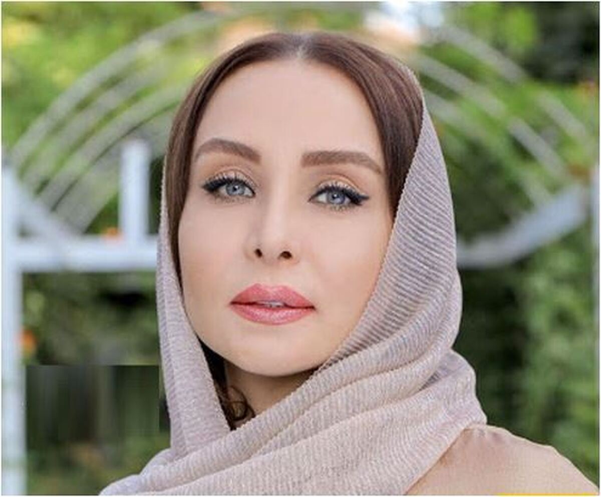 استوری جدید حدیث فولادوند در یک رستوران شیک و مجلل با یک کپشن خاص جلب توجه کرد/رویا می‌بافیم..