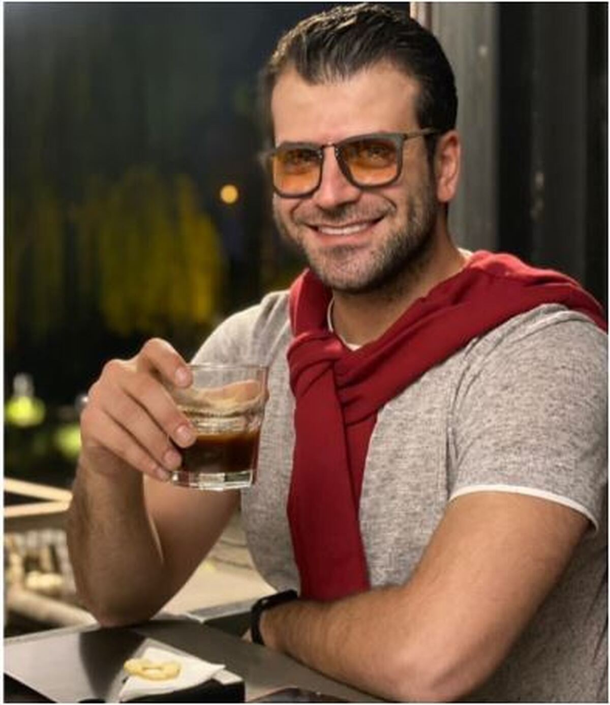 نصیحت دوستانه روزبه حصاری به فالورهایش با انتشار این پست معنادار! +عکس