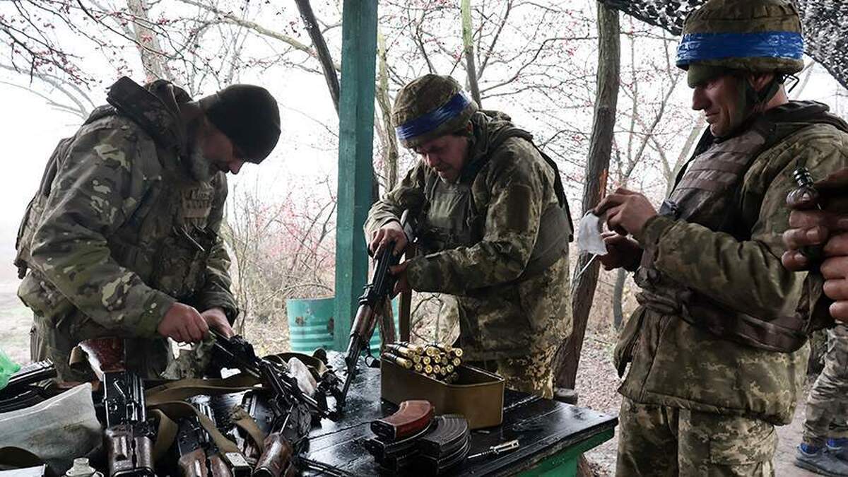 فرانسه بی‌میلی اتحادیه اروپا برای حل و فصل مناقشه در اوکراین را توضیح داد.