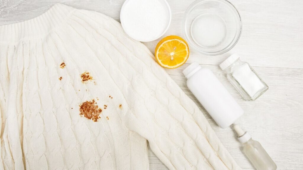 از بین بردن زنگ زدگی از روی انواع سطوح با محلول‌های قوی