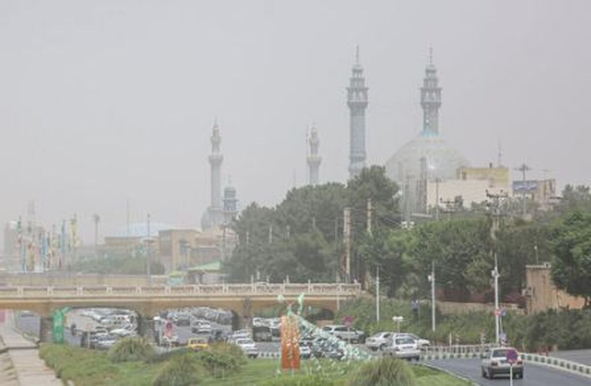 درخواست محیط زیست قم برای تشدید برخورد با خودرو‌های آلاینده