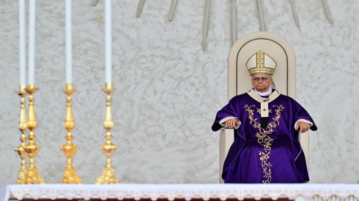 حضور پاپ در محل انفجار بندر بیروت