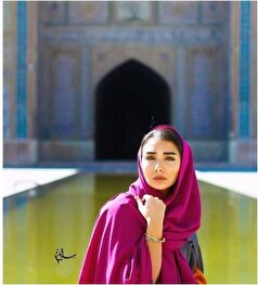 پرتره بامزه عروس و پسر فاطمه گودرزی با لباس تیم‌های محبوب شان جلب توجه کرد! +عکس