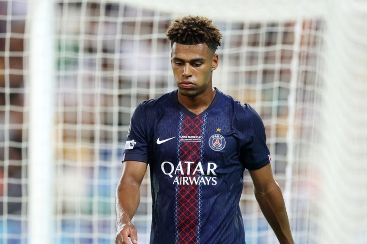 امباپه به دوئه به خاطر دریافت جایزه بهترین بازیکن جوان سال اروپا تبریک گفت