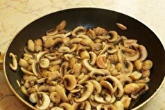 دستور پخت چیکن استراگانوف به سبک رستوران‌های معروف