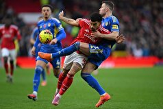 آینده فارک در لیدز به بازی‌های چلسی و لیورپول بستگی دارد