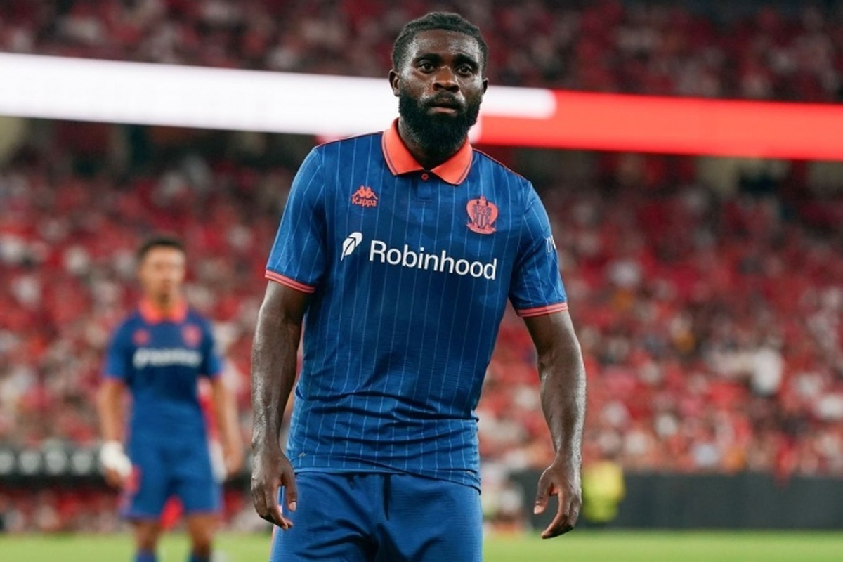 جرمی بوگا و ترماس موفی پس از حمله هواداران، قصد ترک نیس را دارند