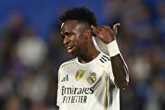 DAZN: وینیسیوس از دقیقه پنجم بازی مقابل خیرونا شروع به اعتراض به داور کرد