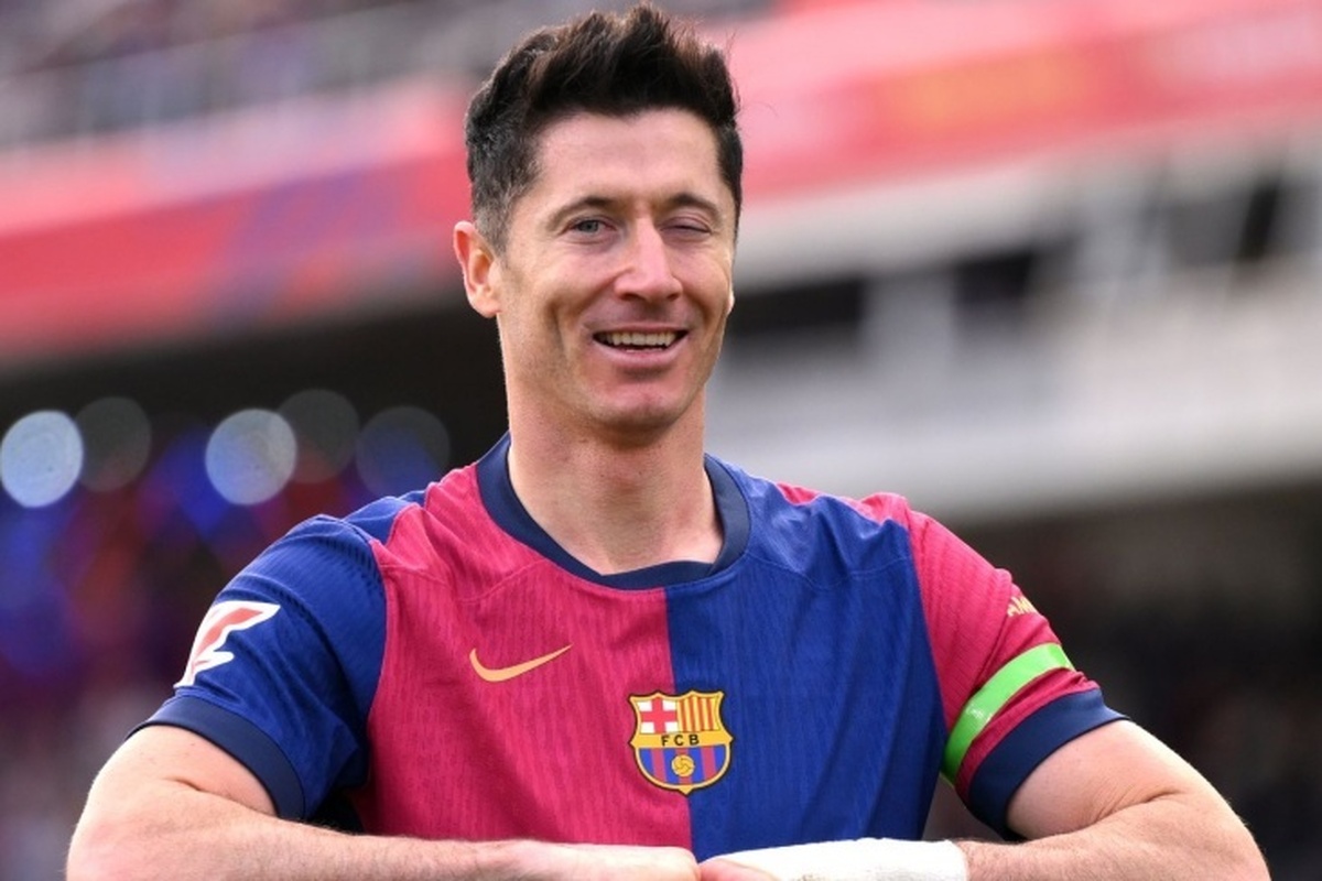 روزنامه اتلتیک جزئیاتی درباره آینده لواندوفسکی و رشفورد در بارسلونا به اشتراک گذاشت