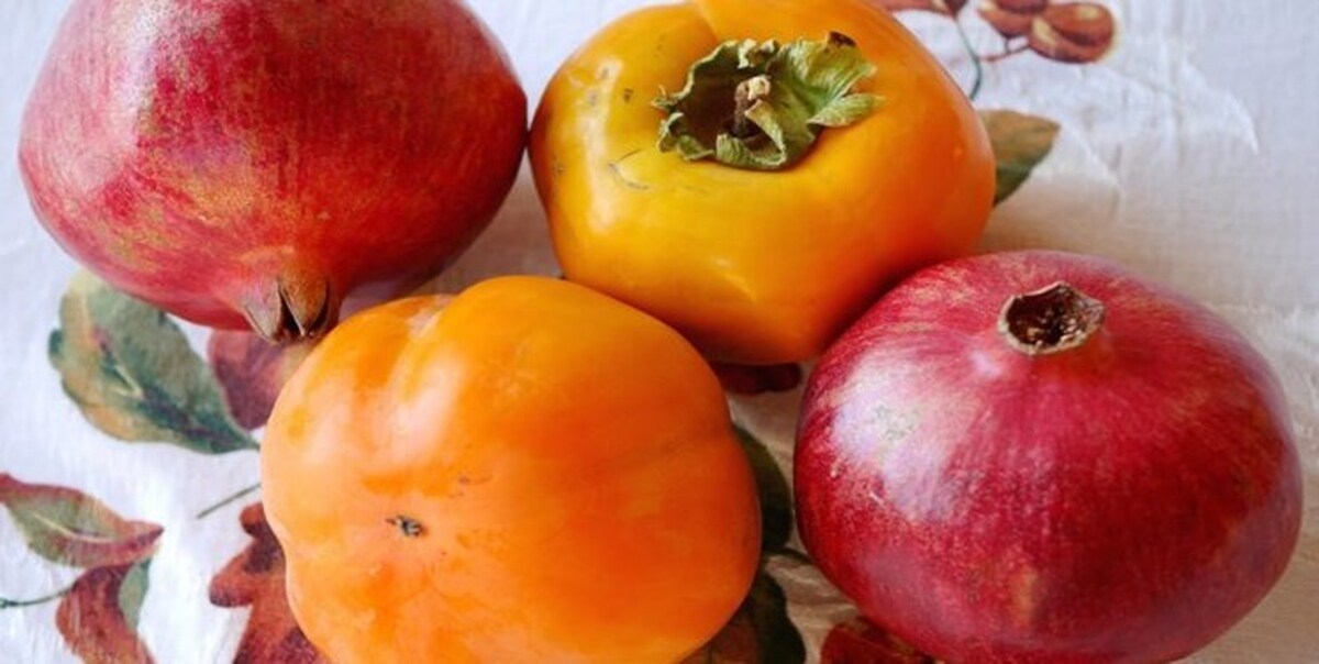 مصرف زیاد انار و خرمالو باعث درد شکمی در کودکان میشود!