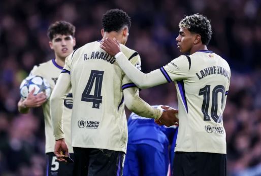 مدافع بارسلونا برای حل کردن مشکلات روانی اش از باشگاه مرخصی نامحدود گرفت مدافع بارسلونا برای حل کردن مشکلات روانی اش از باشگاه مرخصی نامحدود گرفت