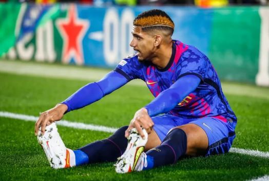 مدافع بارسلونا برای حل کردن مشکلات روانی اش از باشگاه مرخصی نامحدود گرفت مدافع بارسلونا برای حل کردن مشکلات روانی اش از باشگاه مرخصی نامحدود گرفت