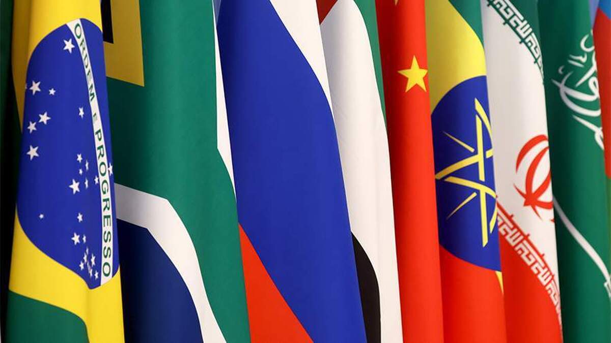 تایلند از هند خواسته است تا از ورود این کشور به گروه بریکس حمایت کند.