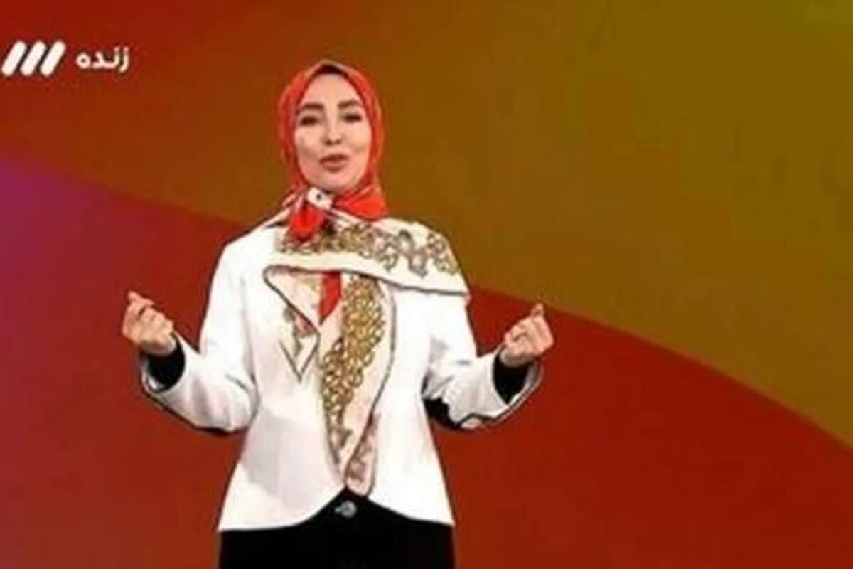 ژیلا صادقی با روسری سفید در بیت رهبری گل سر سبد شد! +عکس