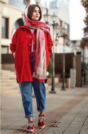 نسل Z چگونه ساختار دنیای مد را از زرق و برق به سادگی کشاند نسل Z چگونه ساختار دنیای مد را از زرق و برق به سادگی کشاند