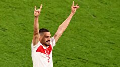 مریح دمیرال تیمی را انتخاب می‌کند