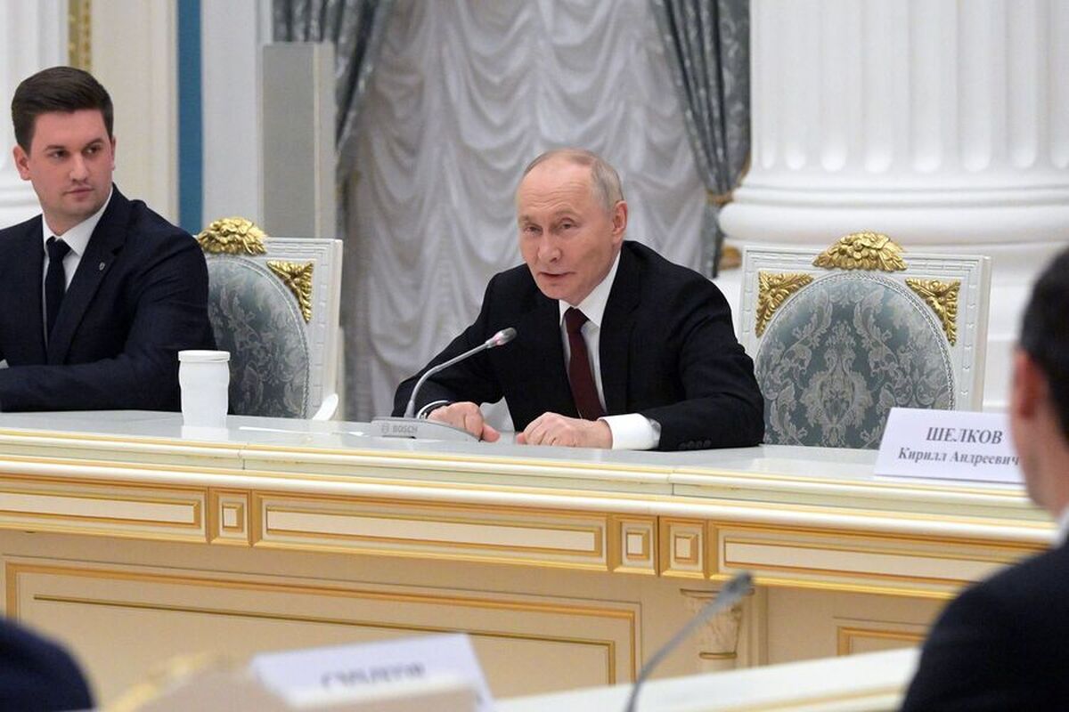 پوتین از رکود اقتصادی در آلمان خبر داد.