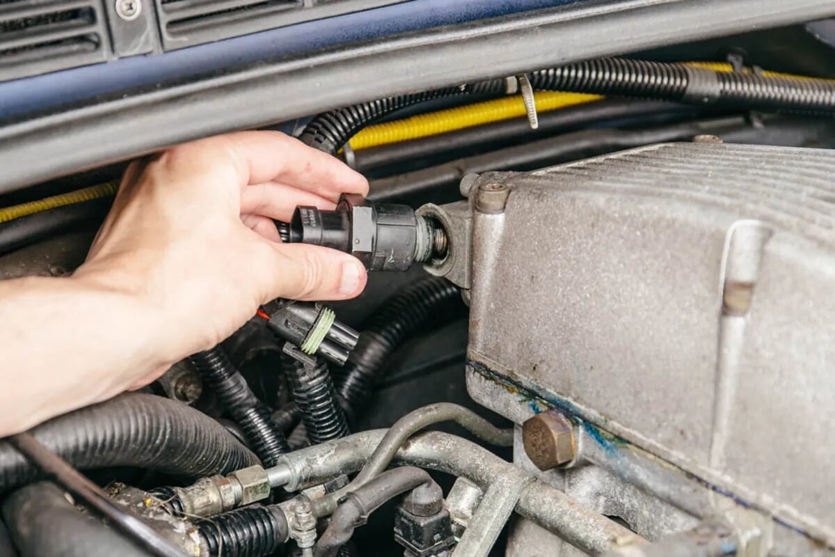 گاز نخوردن ماشین یک مشکل رایج، اما مهم+راه حل مشکل