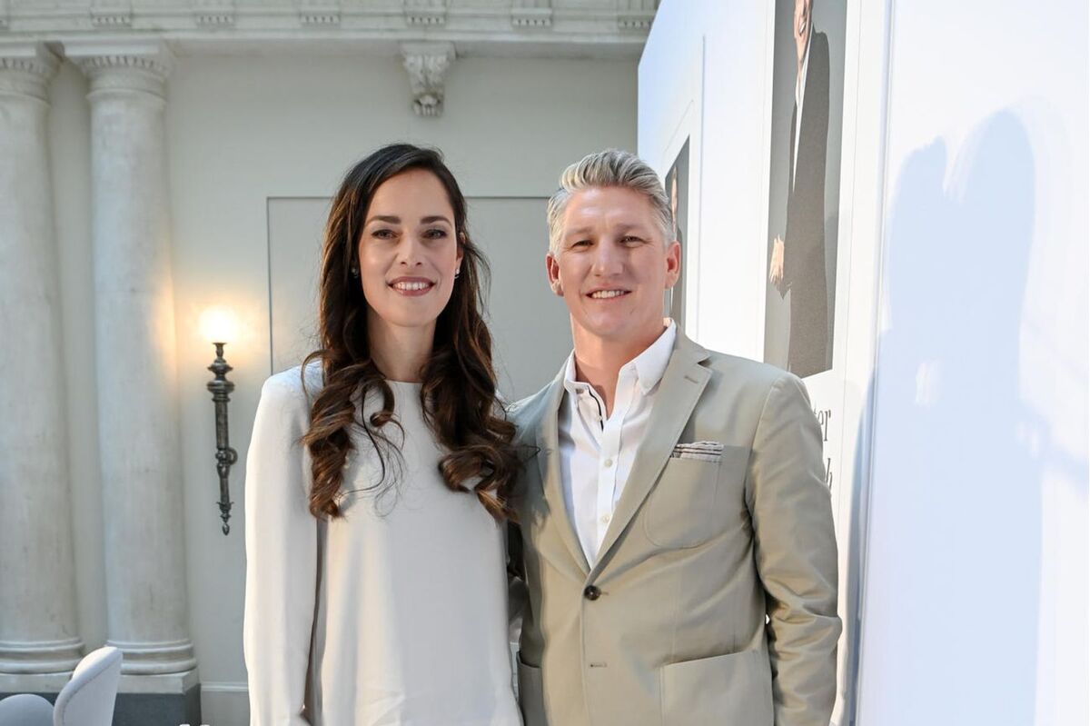 بیلد آلمان: آنا ایوانوویچ رسماً درخواست طلاق از باستین شواین‌اشتایگر را ارائه کرده است