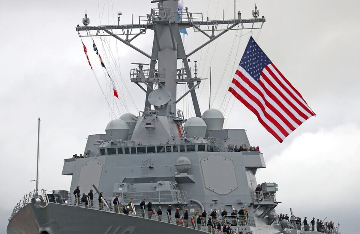 نیروی دریایی ایالات متحده تأیید کرد که یک ناوشکن به نیرو‌های این کشور در منطقه کارائیب پیوسته است