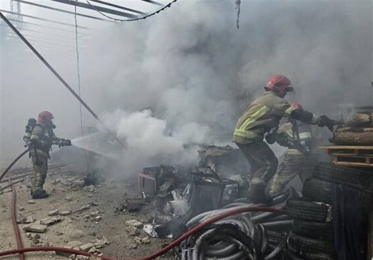 خسارت ۲۰ میلیاردی آتش‌سوزی انبار کالا‌های بازرگانی در قشم