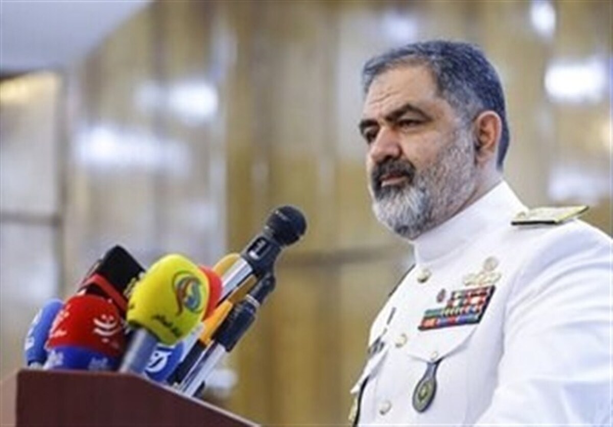 دریادار ایرانی: در رزمایش بریکس تکاوران دریایی با غیرت پرچم ایران را به اهتزاز درآورند