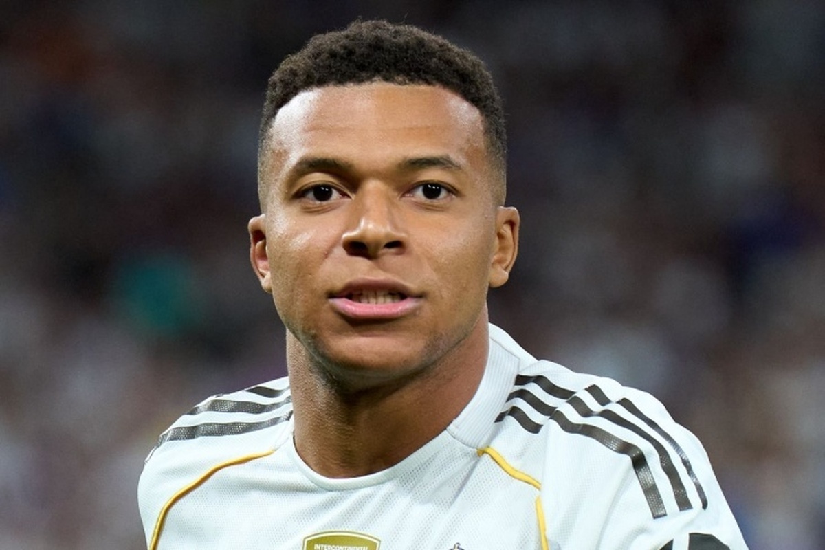 وسلی اسنایدر: کاملاً مطمئنم که امباپه فصل آینده توپ طلا را خواهد برد