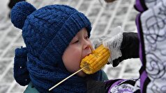 یک متخصص اطفال خطرات تغذیه نامناسب برای کودکان را شناسایی کرد.