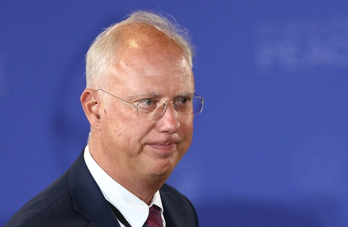 دمیتریف، جنجال مطبوعات بریتانیا و اروپا و تلاش آنها برای مانع‌تراشی در مسیر گفتگوی روسیه و آمریکا را محکوم می‌کند