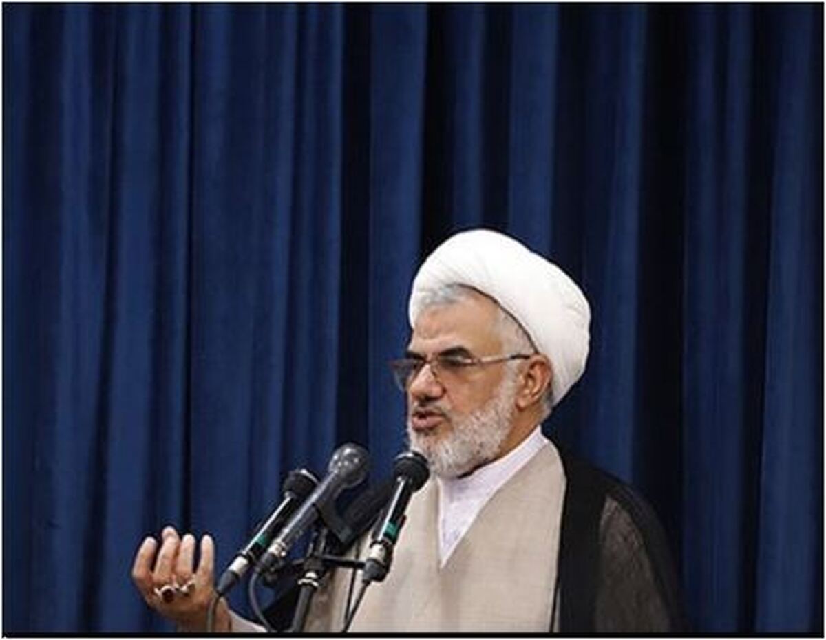 دشمن تلاش دارد زن مسلمان را از خانواده و هویت انسانی‌اش جدا کند