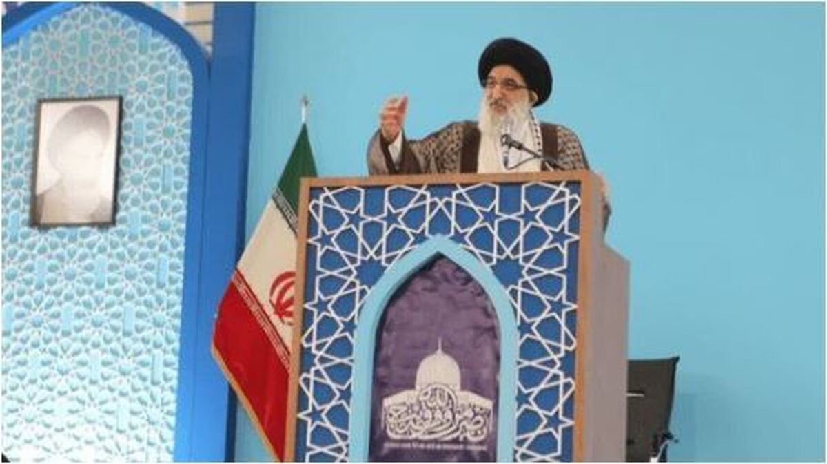 اظهارات امام‌جمعه کرج درمورد تاثیر و نقش دانشجویان در جامعه