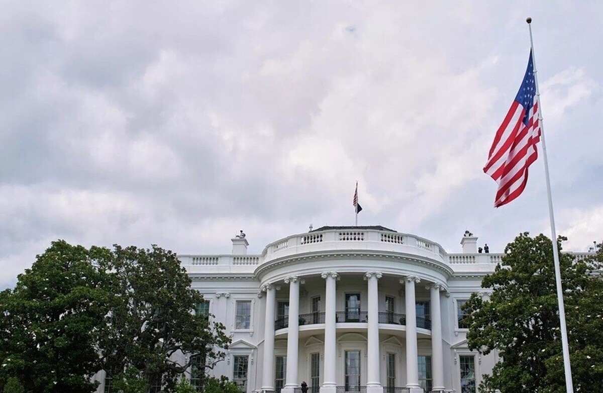 کاخ سفید به واشنگتن پست حمله می‌کند و آن را «جنایتکار رسانه‌ای هفته» می‌نامد