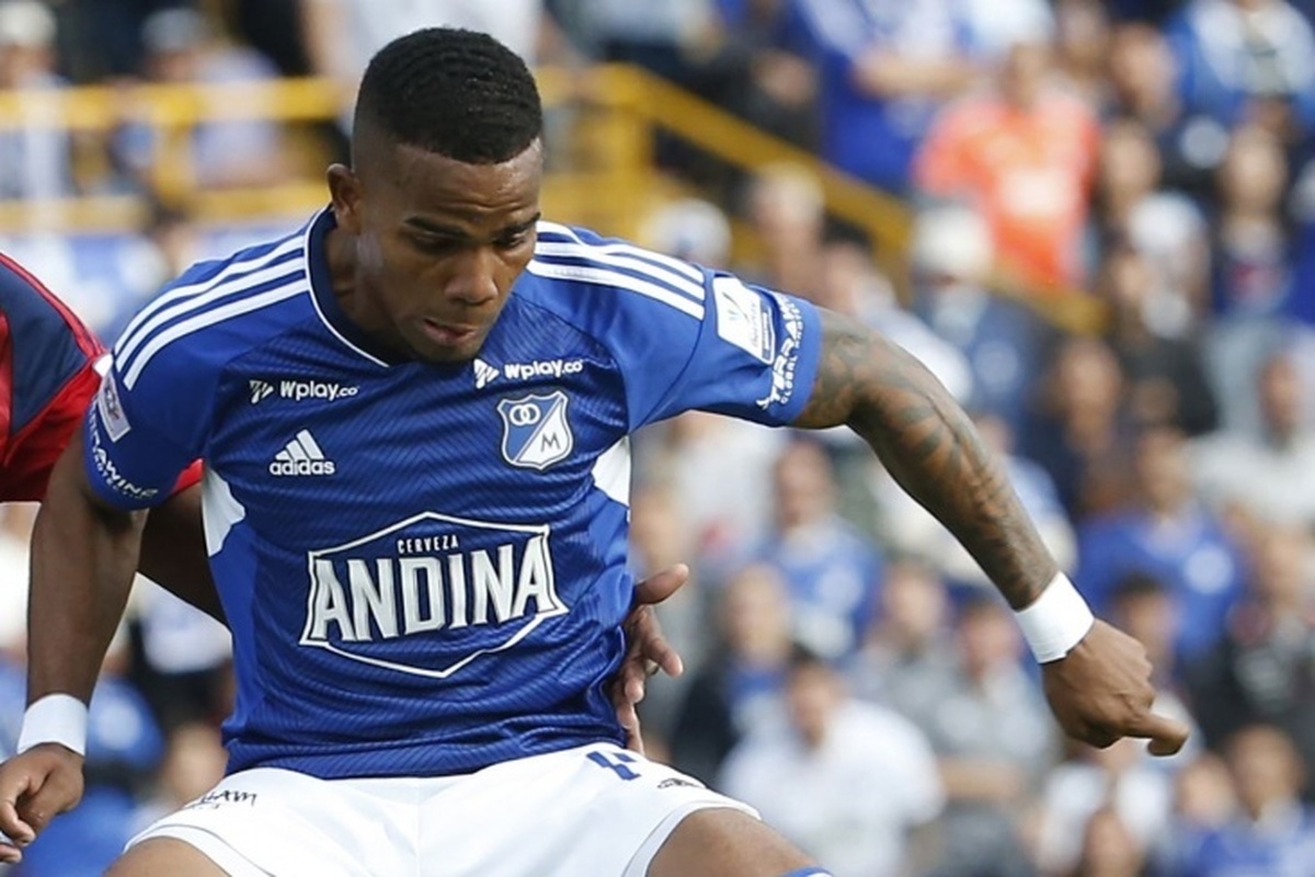 فابریزیو رومانو از انتقال قریب الوقوع مدافع کلمبیایی به میلان خبر داد