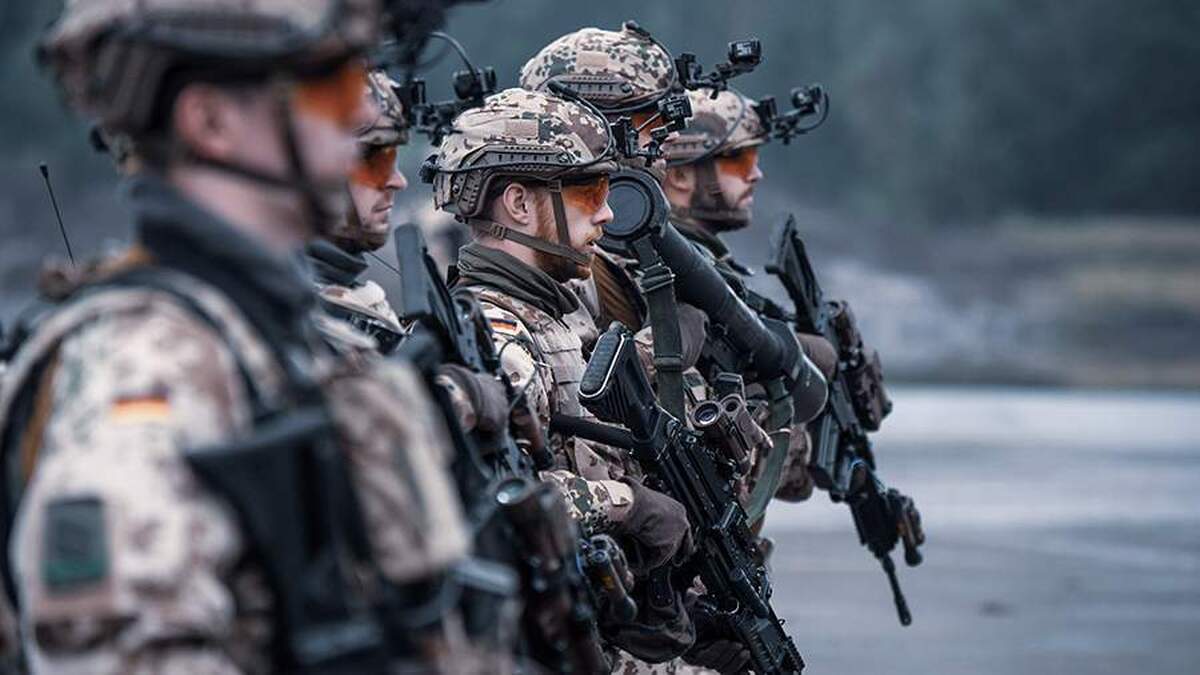 پارلمان آلمان قانون جدیدی را تصویب کرد که خدمت سربازی اجباری را از سر می‌گیرد.