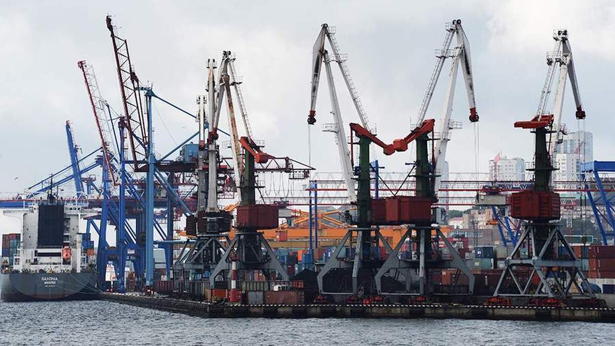 شووالوف به اهمیت حضور کالا‌های هندی در بازار روسیه اشاره کرد.