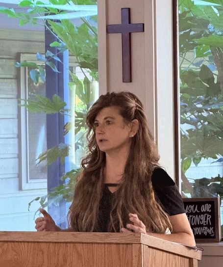 رویارویی با نیروهای شیطانی توسط زنی که از مرگ برگشت! رویارویی با نیروهای شیطانی توسط زنی که از مرگ برگشت!